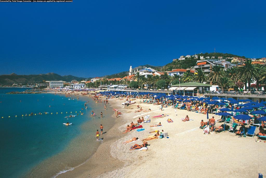 Hotel Casella Pietra Ligure Rom bilde