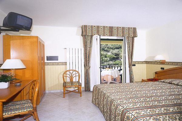 Hotel Casella Pietra Ligure Eksteriør bilde